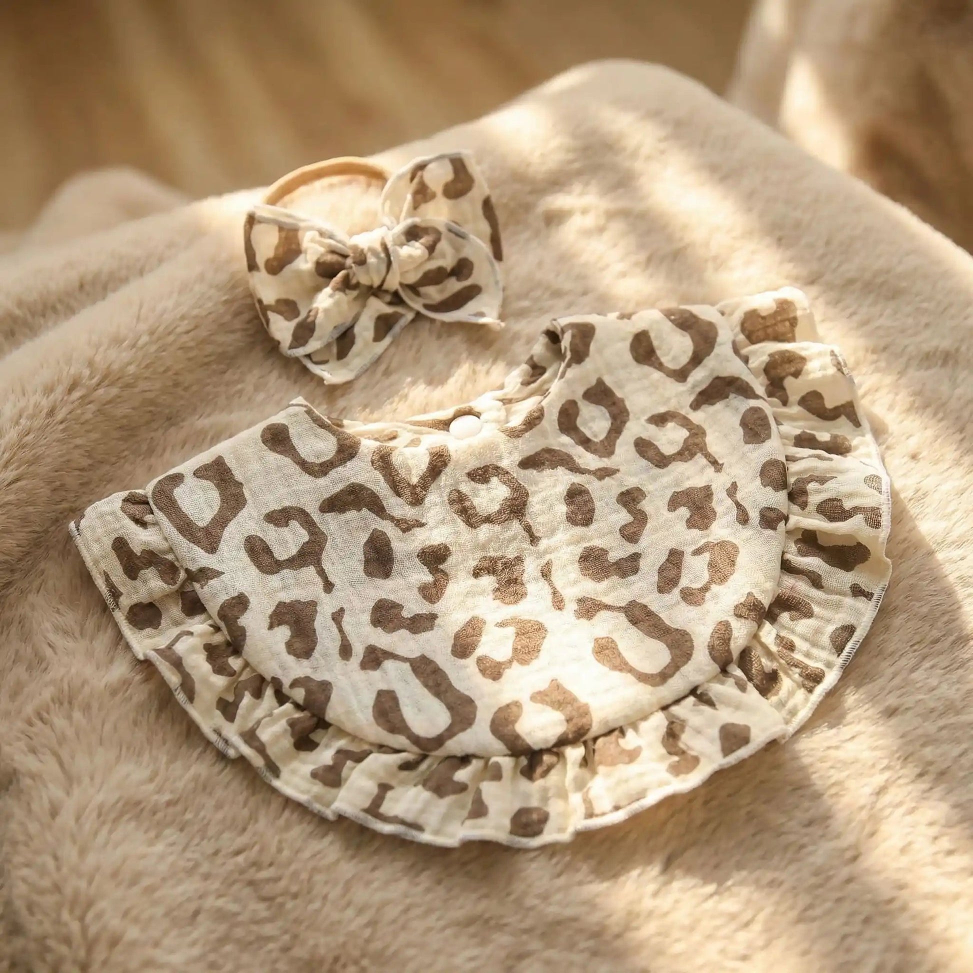 Bavoir en coton | Douceur Protectrice - Kiabebe