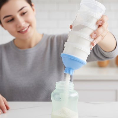 Boite doseuse lait bleu pour les sorties